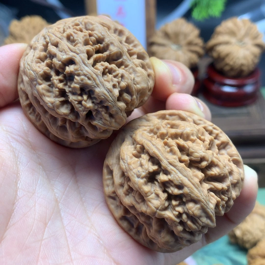 文玩核桃吊坠随*去44粗筋