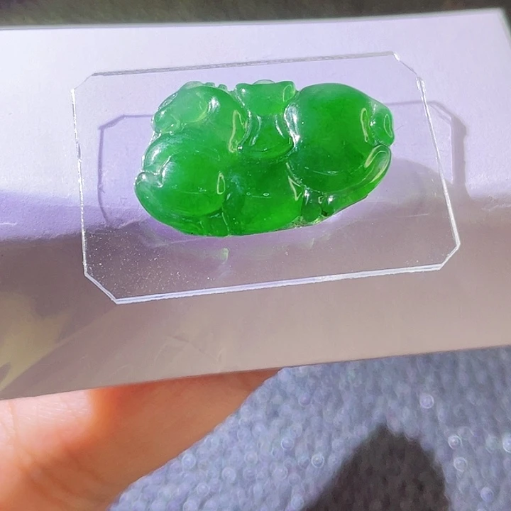 定制翡翠未镶嵌翡翠