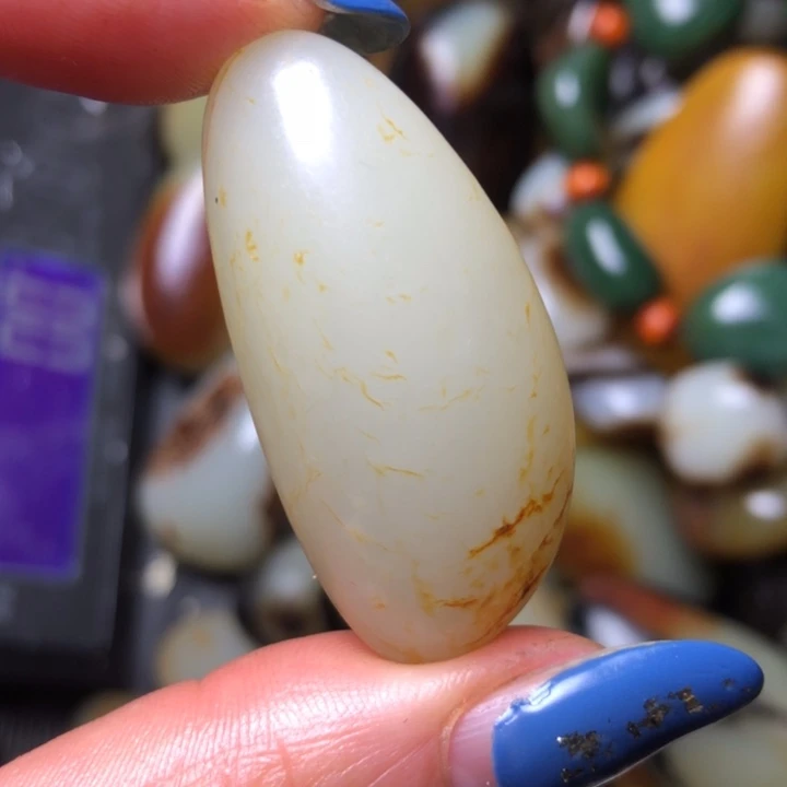 和田玉未镶嵌珠宝奇石