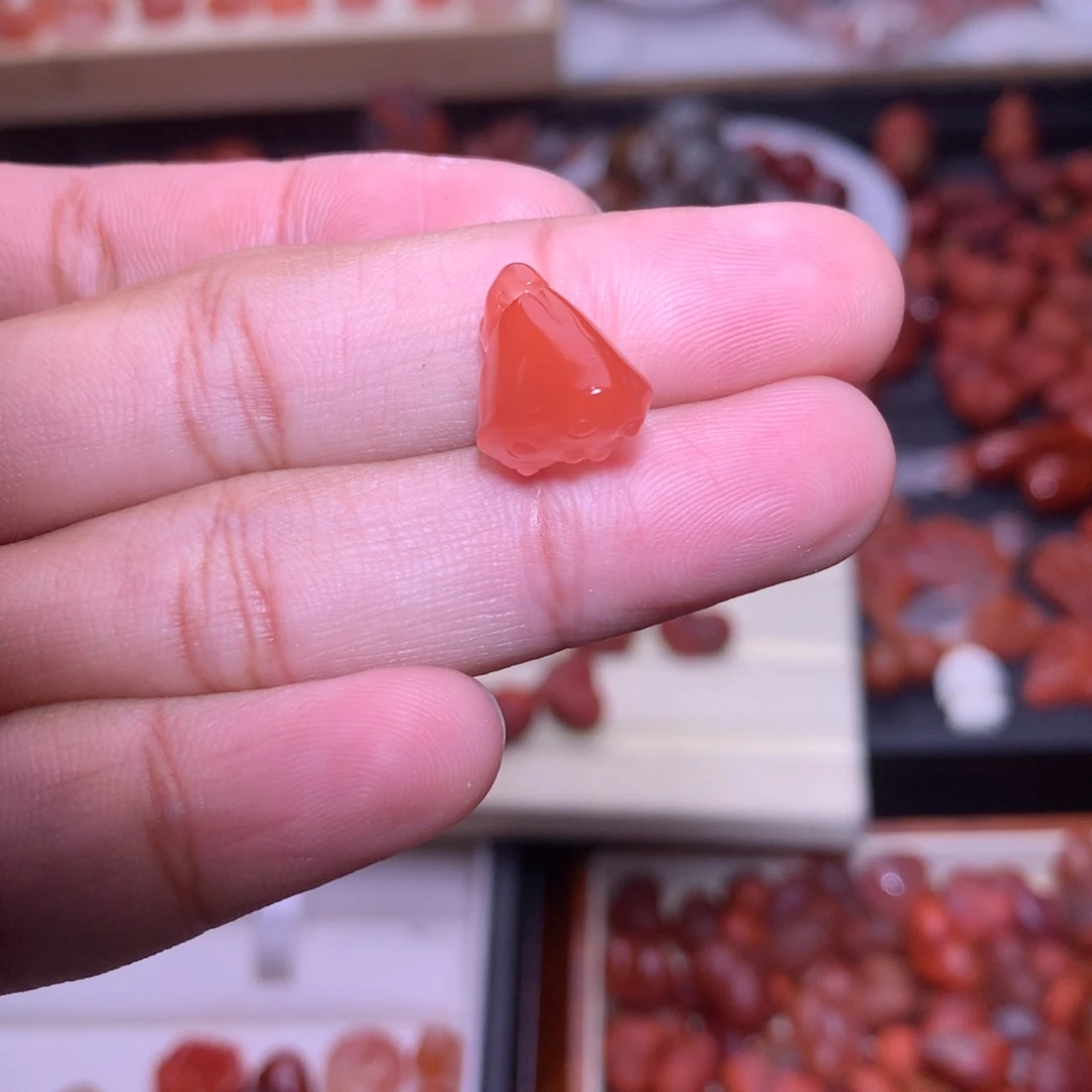 南红玛瑙未镶嵌珠宝半成品莲蓬