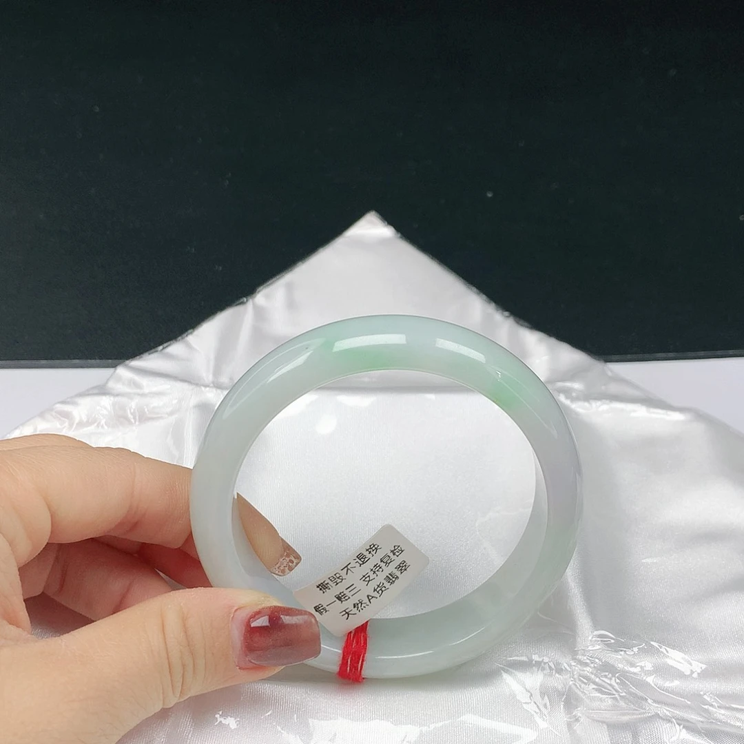 翡翠手镯未镶嵌翡翠769