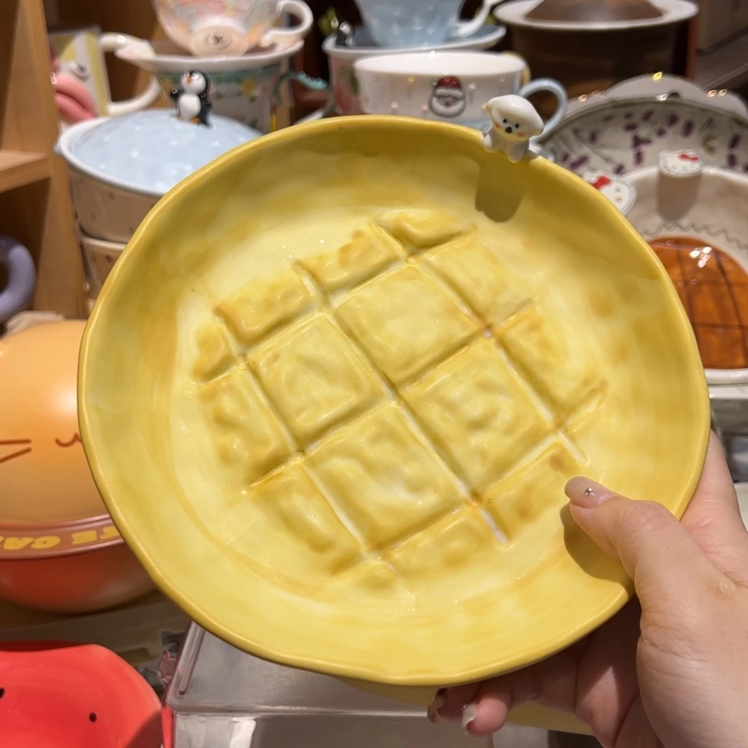 黄色菠萝包小狗圆盘