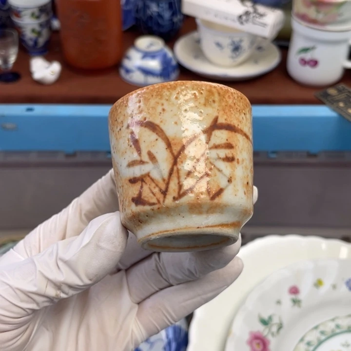 他家瓷器真美…开播了