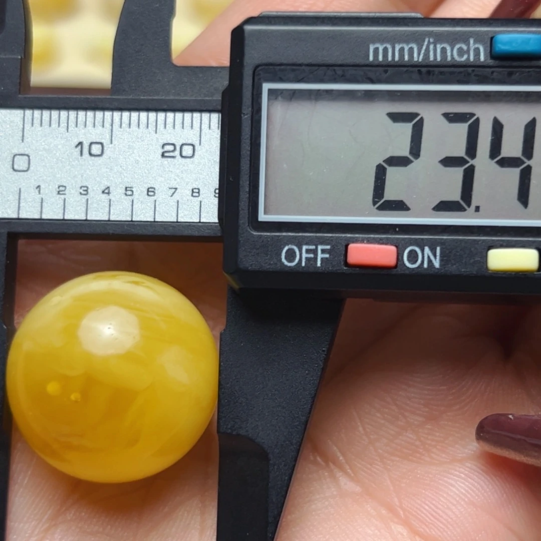 蜜蜡裸石未镶嵌夜****堂23mm微瑕单珠