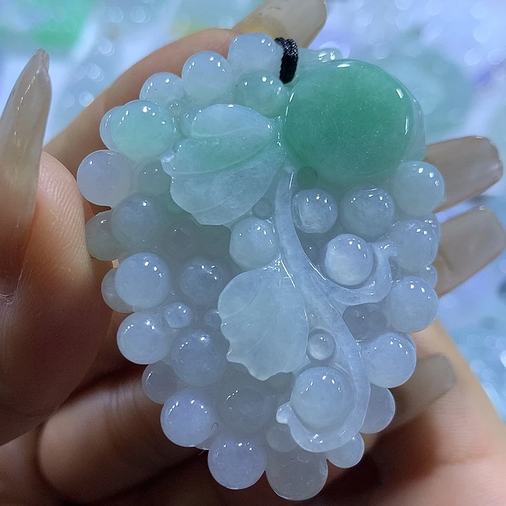 翡翠未镶嵌颈饰天然翡翠A货吊坠