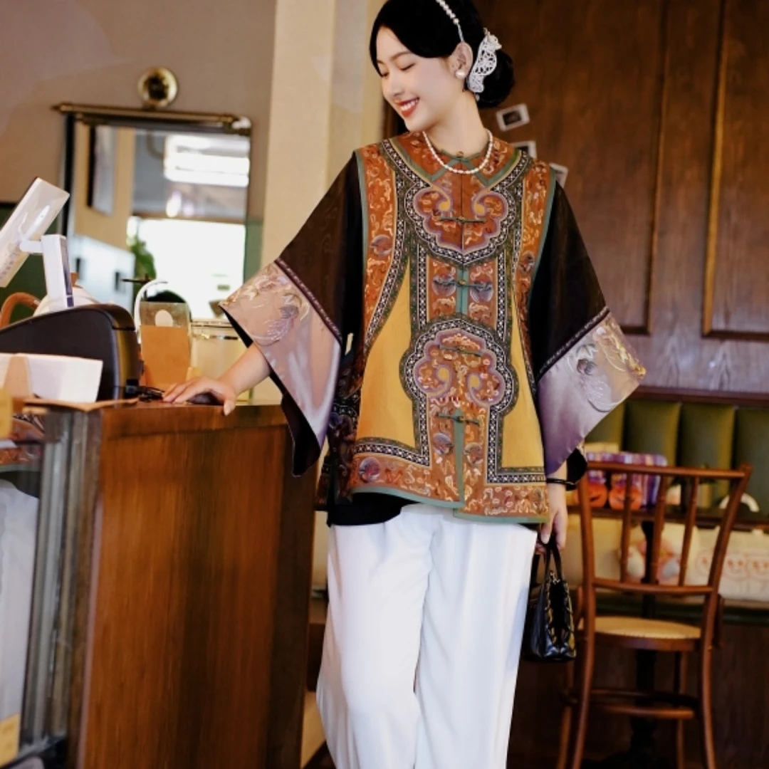 归藏雅集中式手工刺绣香云纱冠乐绉团鹤镶边姜黄马甲