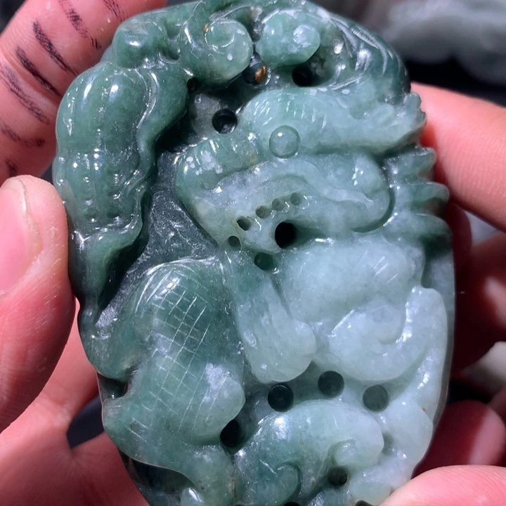 翡翠未镶嵌颈饰保真天然a货翡翠