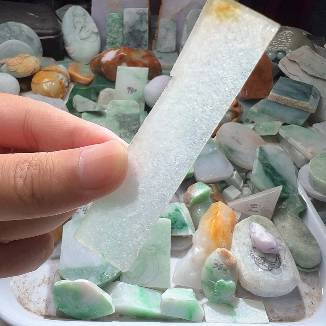 翡翠散珠翡翠原石片料