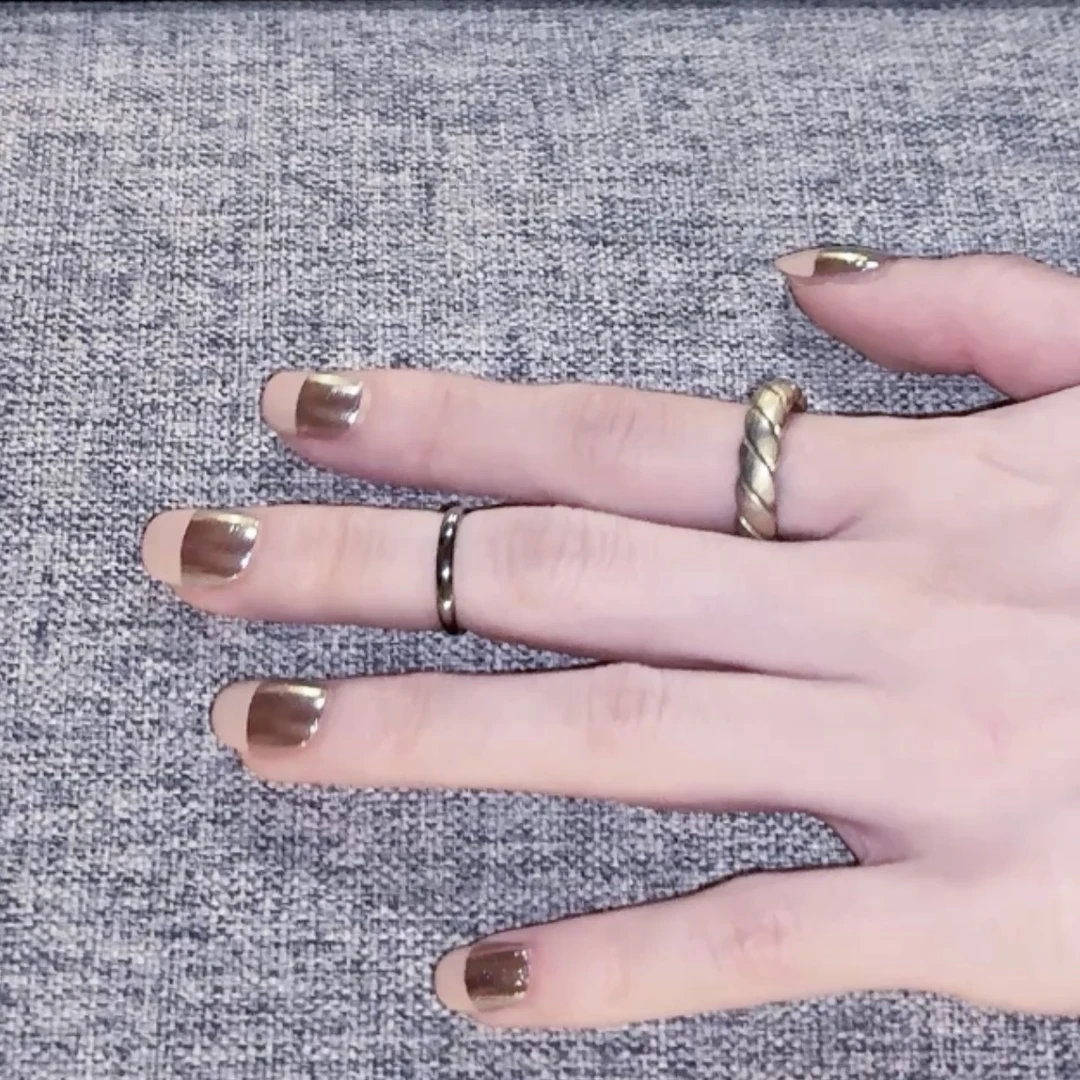 【心事】姑姐春日气质金粉裸茶显白纯手工搓甲