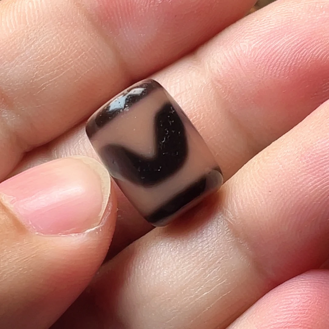 玛瑙/玉髓未镶嵌颈饰高油牙牙