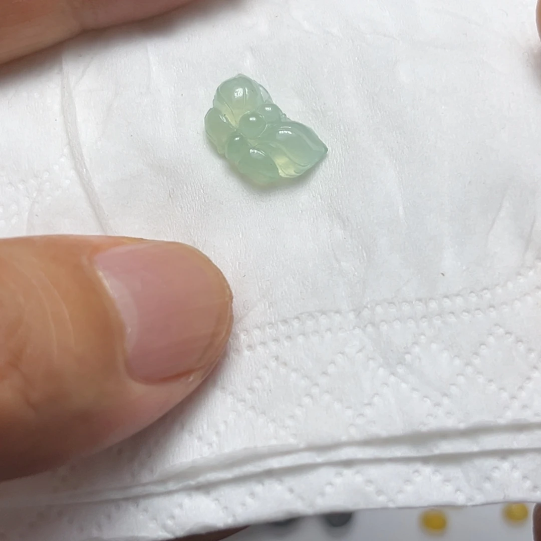 定制翡翠未镶嵌蝴蝶