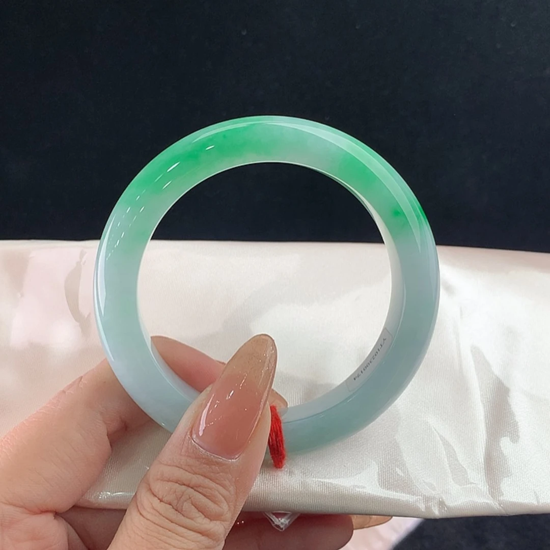 【闪购商品】未镶嵌手镯翡翠正56.7