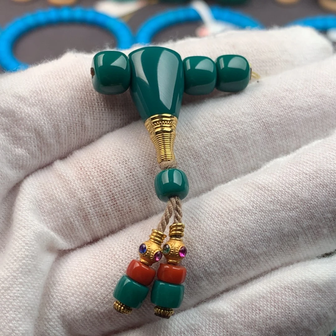 绿松石18K金镶嵌绿松石