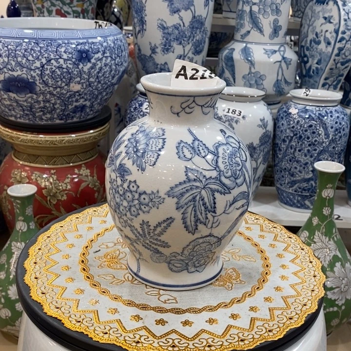 摆件手绘陶瓷花瓶摆件