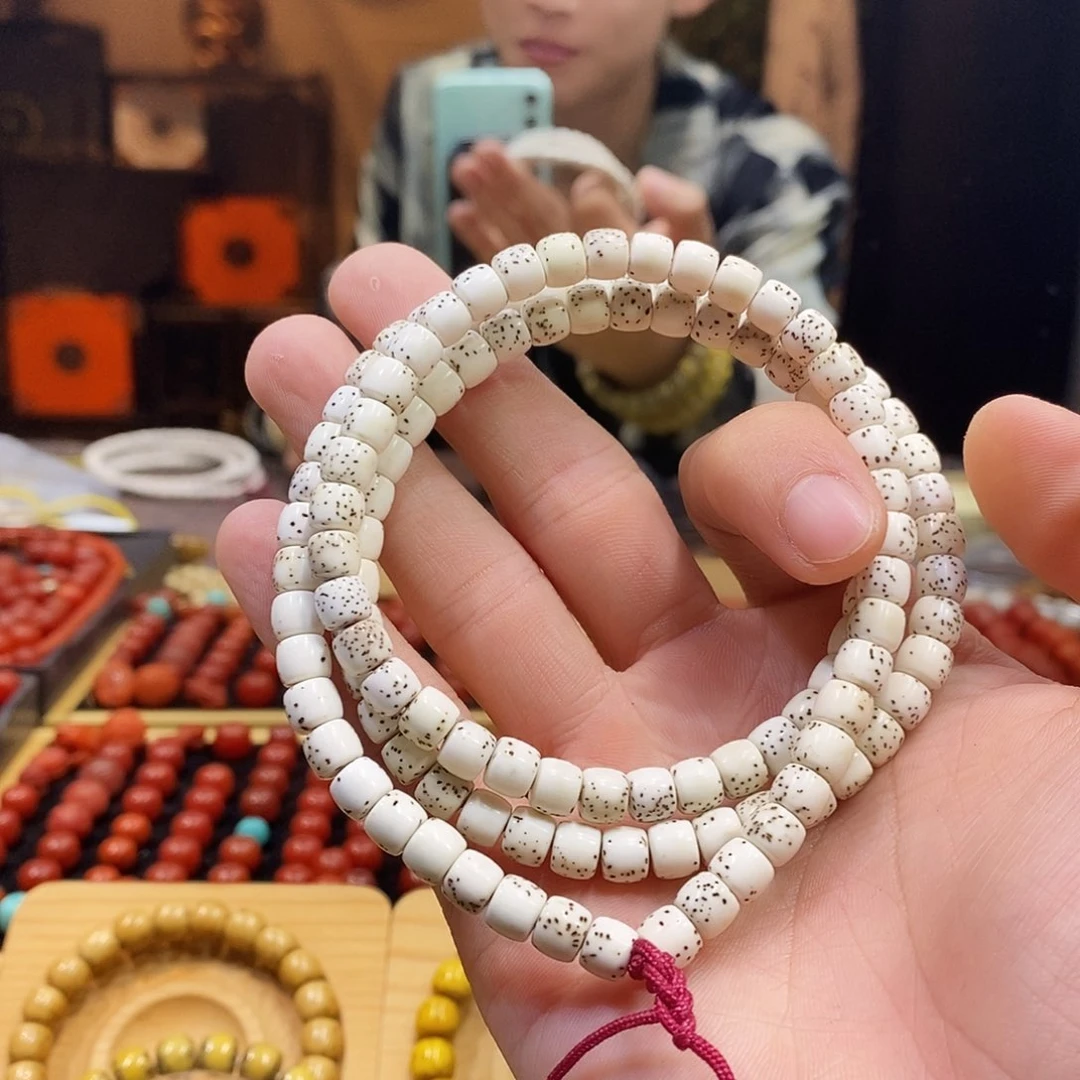 星月菩提吊坠W****o毕业