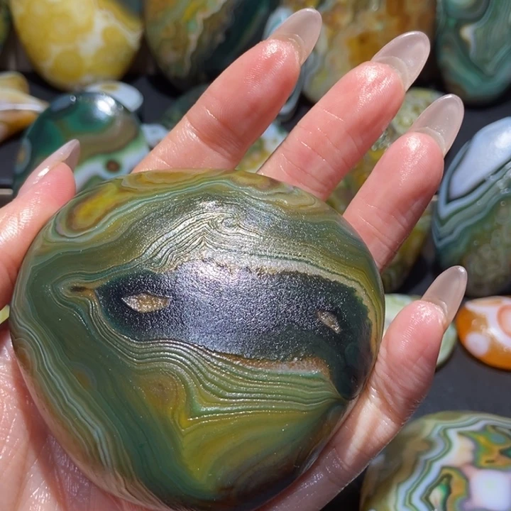 【闪购商品】未镶嵌玛瑙/玉髓珠宝奇石随*飘