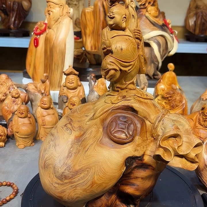 柏木太行崖柏弥勒佛