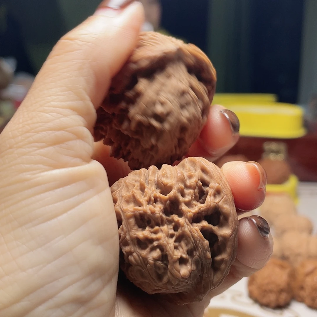 城***料文玩核桃吊坠南疆石