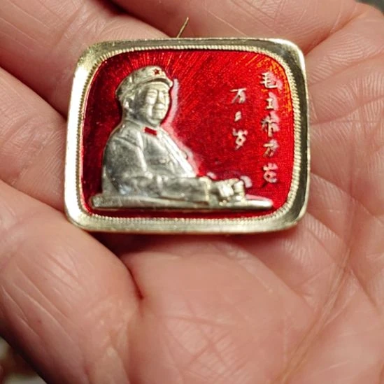 秋***饰合金爷爷纪念章爷爷纪念