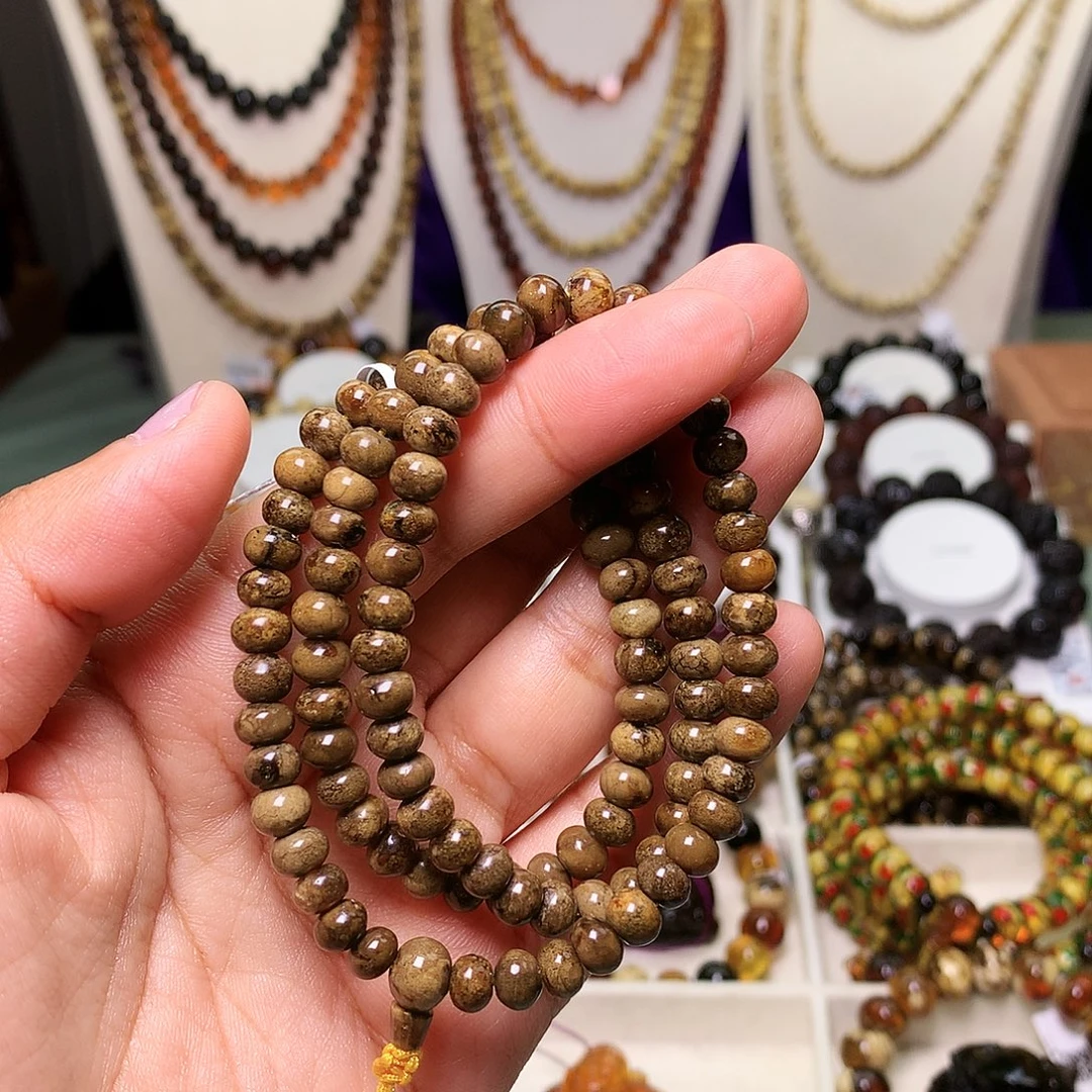 ～***泵琥珀未镶嵌裸石抚顺琥珀192