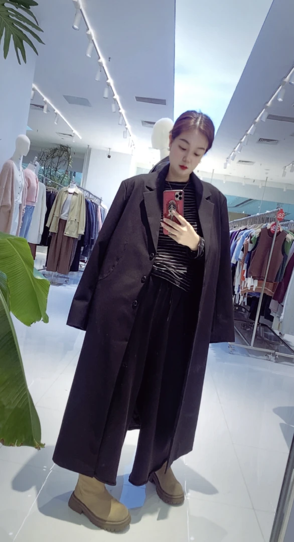 春季新款黑色气质垫肩长款风衣外套过膝单排扣设计