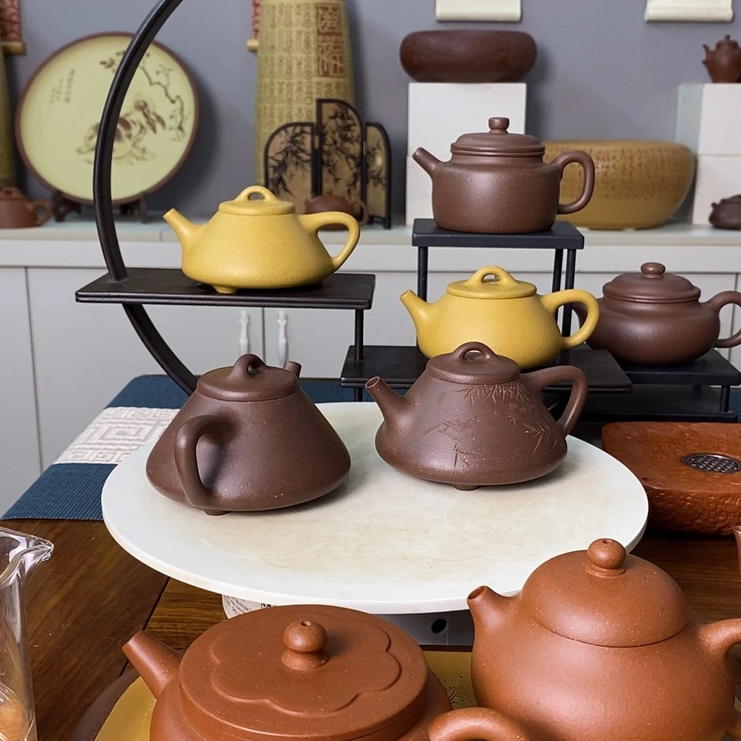 紫砂茶壶风**云180cc红降坡