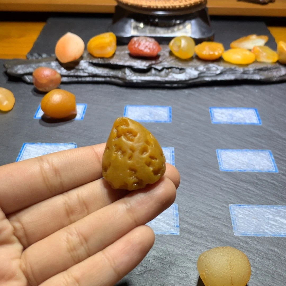 未镶嵌玛瑙/玉髓珠宝奇石