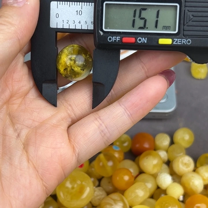 琥珀裸石未镶嵌微瑕114