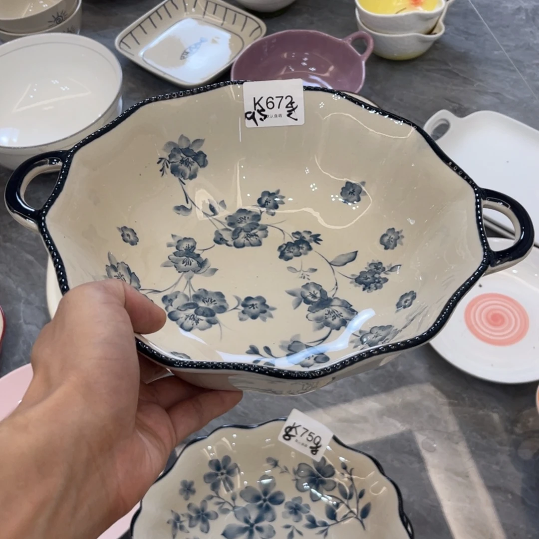 陶瓷微瑕餐具介意勿拍，满18飞！