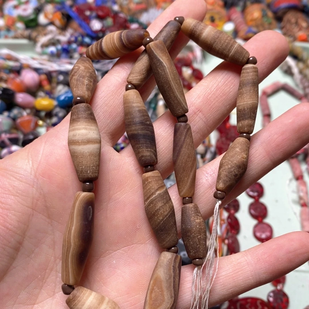 琉璃颈饰印度尼西亚专拍