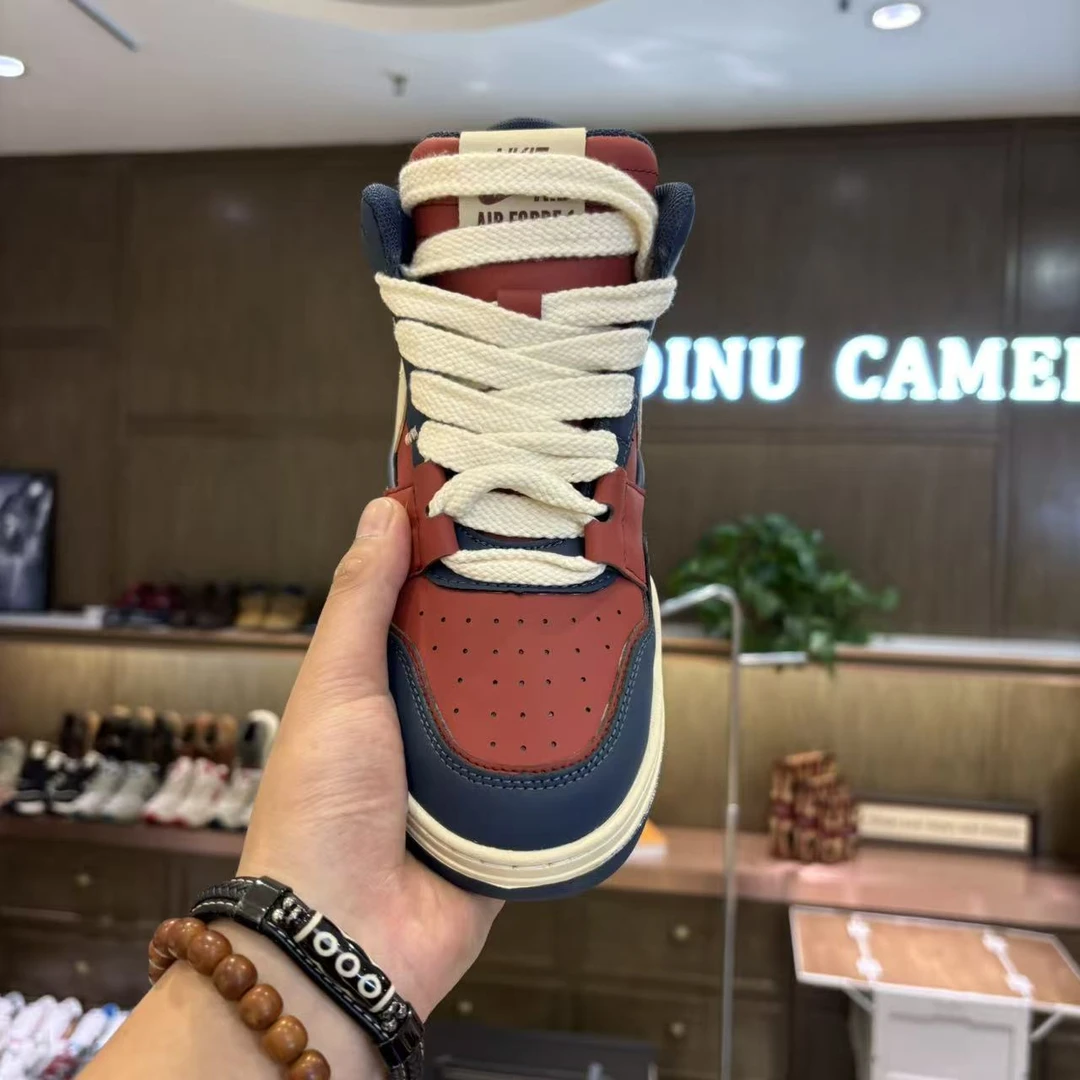 2025年早秋新款潮流百搭舒适轻便透气精致轻奢男士时尚休闲鞋