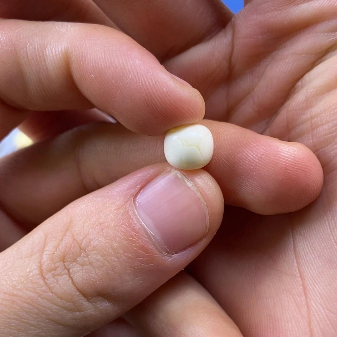 琥珀未镶嵌珠宝奇石伊**斯