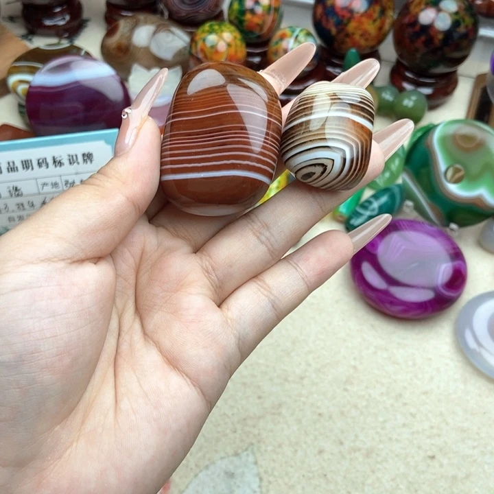 玛瑙/玉髓颈饰未镶嵌