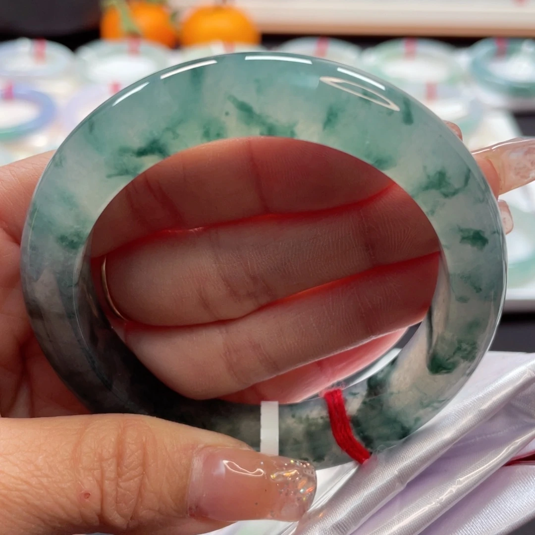 【闪购商品】翡翠手镯未镶嵌56冰种飘花透光厚庄大气