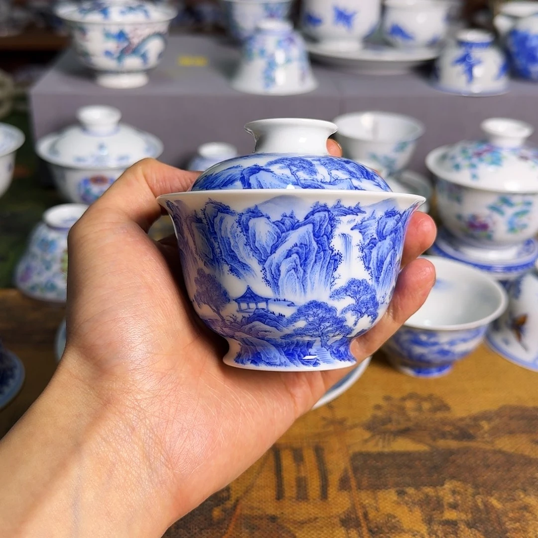 明逸堂青花山水赤壁盖碗