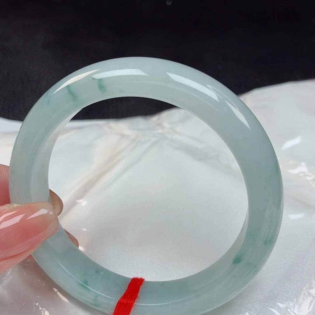 翡翠手镯未镶嵌56+