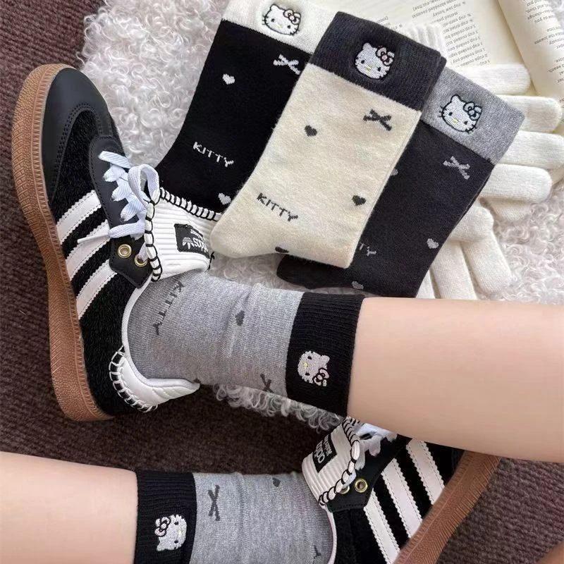 hellokitty袜子女秋冬爆款中筒袜长袜猫咪蝴蝶结可爱保暖吸汗百搭