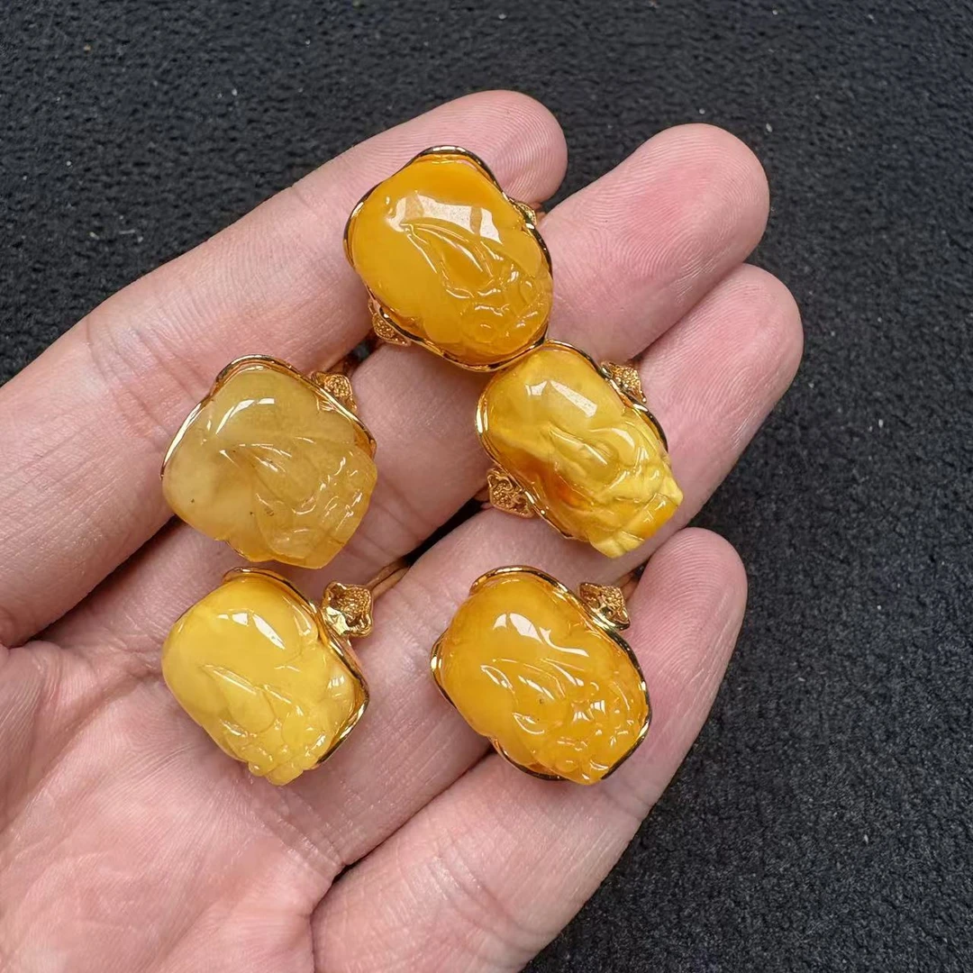 天然蜜蜡貔貅戒指多样性发其一m120