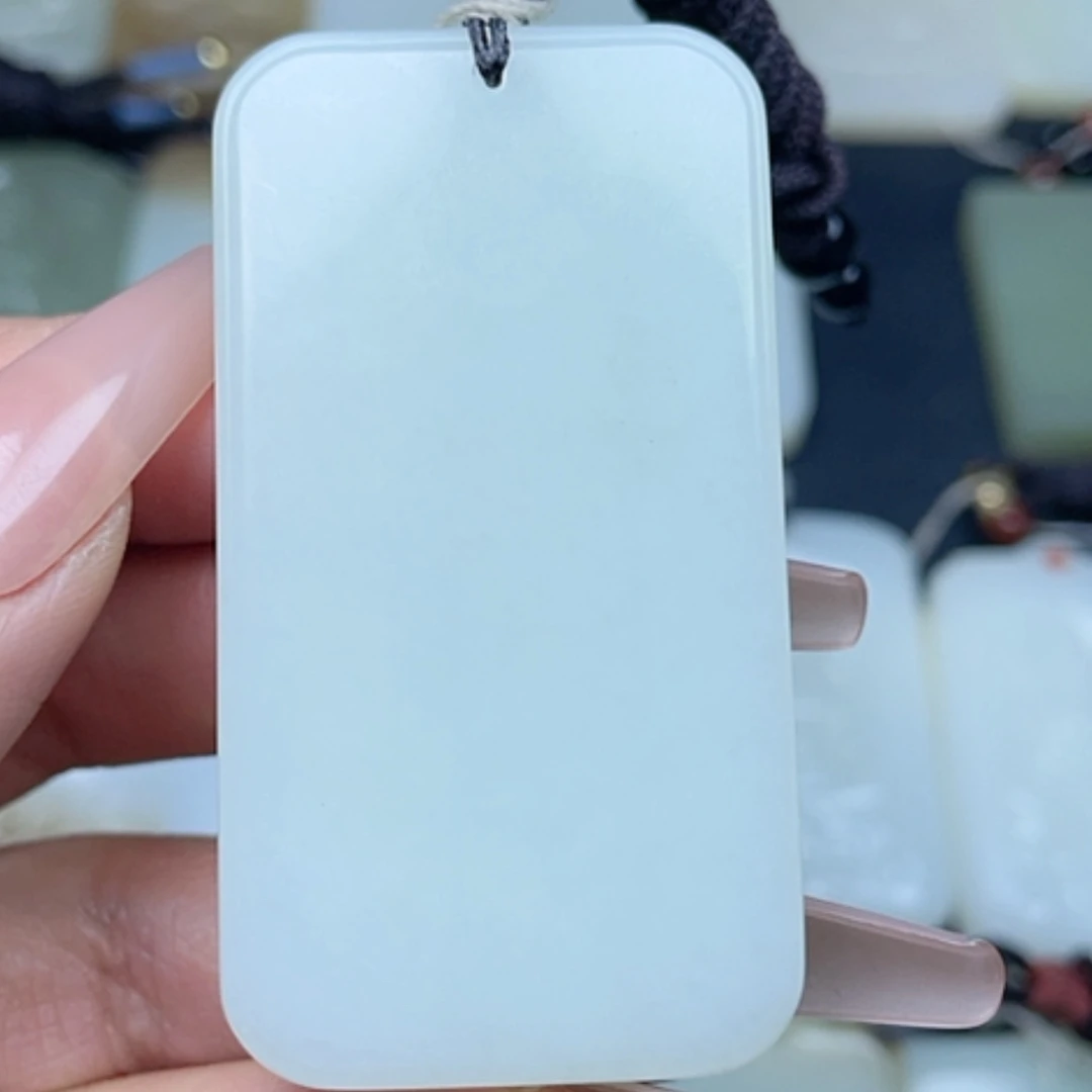 【闪购商品】颈饰未镶嵌和田玉