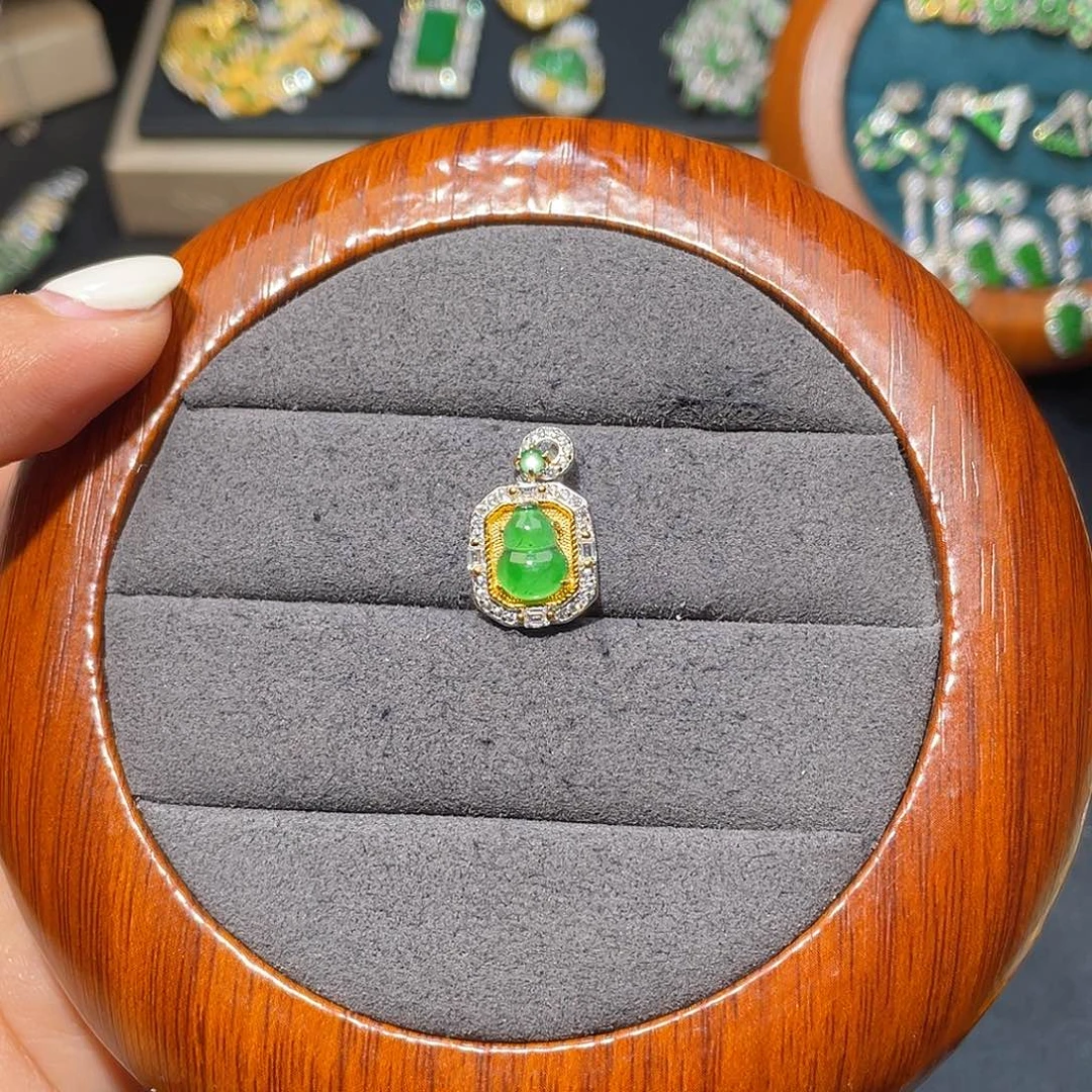 翡翠银S925镶嵌颈饰