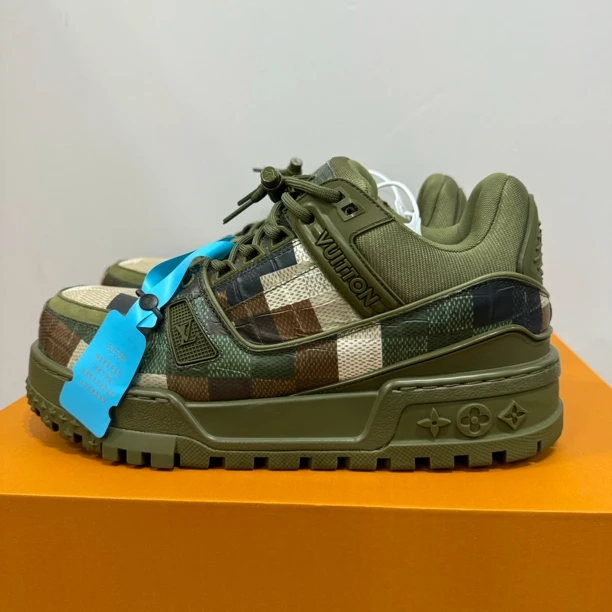 99新 LouisVuitton/路易威登 40.5码 trainer 绿色胖丁 时尚板鞋
