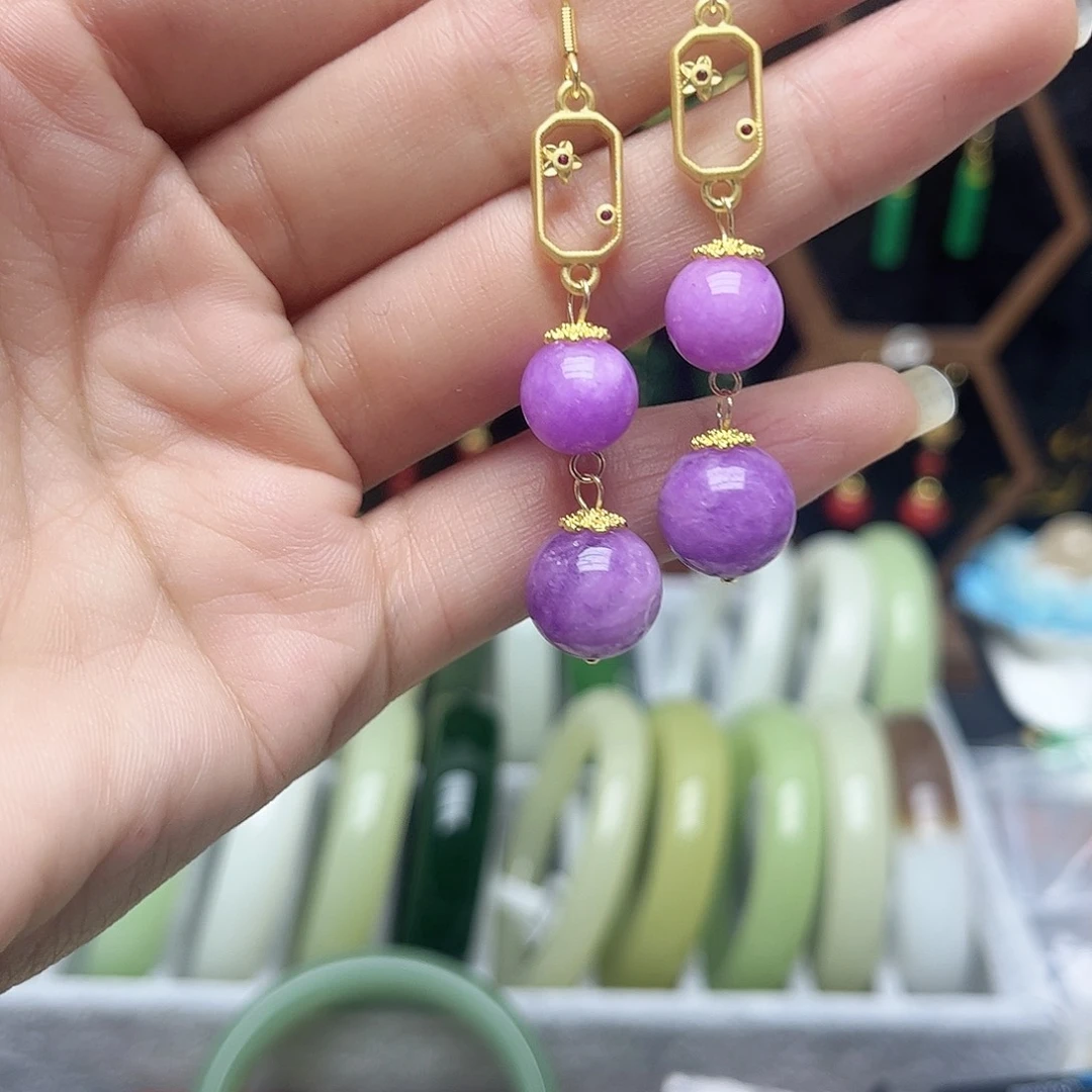 翡翠未镶嵌耳饰主