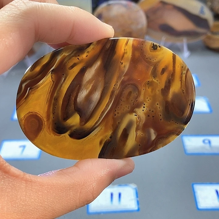 玛瑙/玉髓未镶嵌珠宝半成品