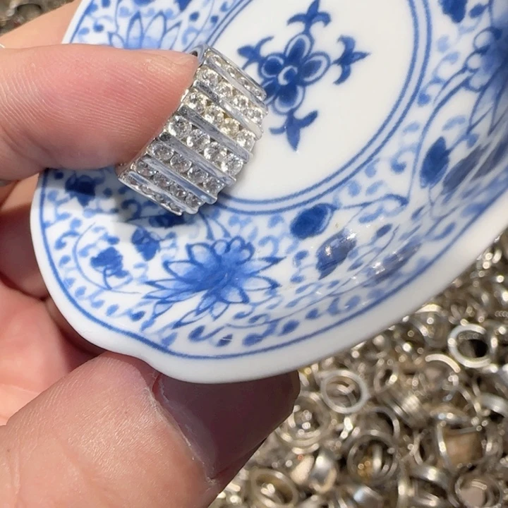 瓷片蓝**人瓷器的制作工艺