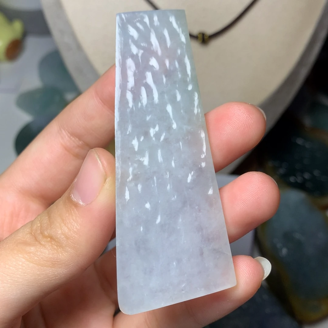 翡翠颈饰未镶嵌吊坠