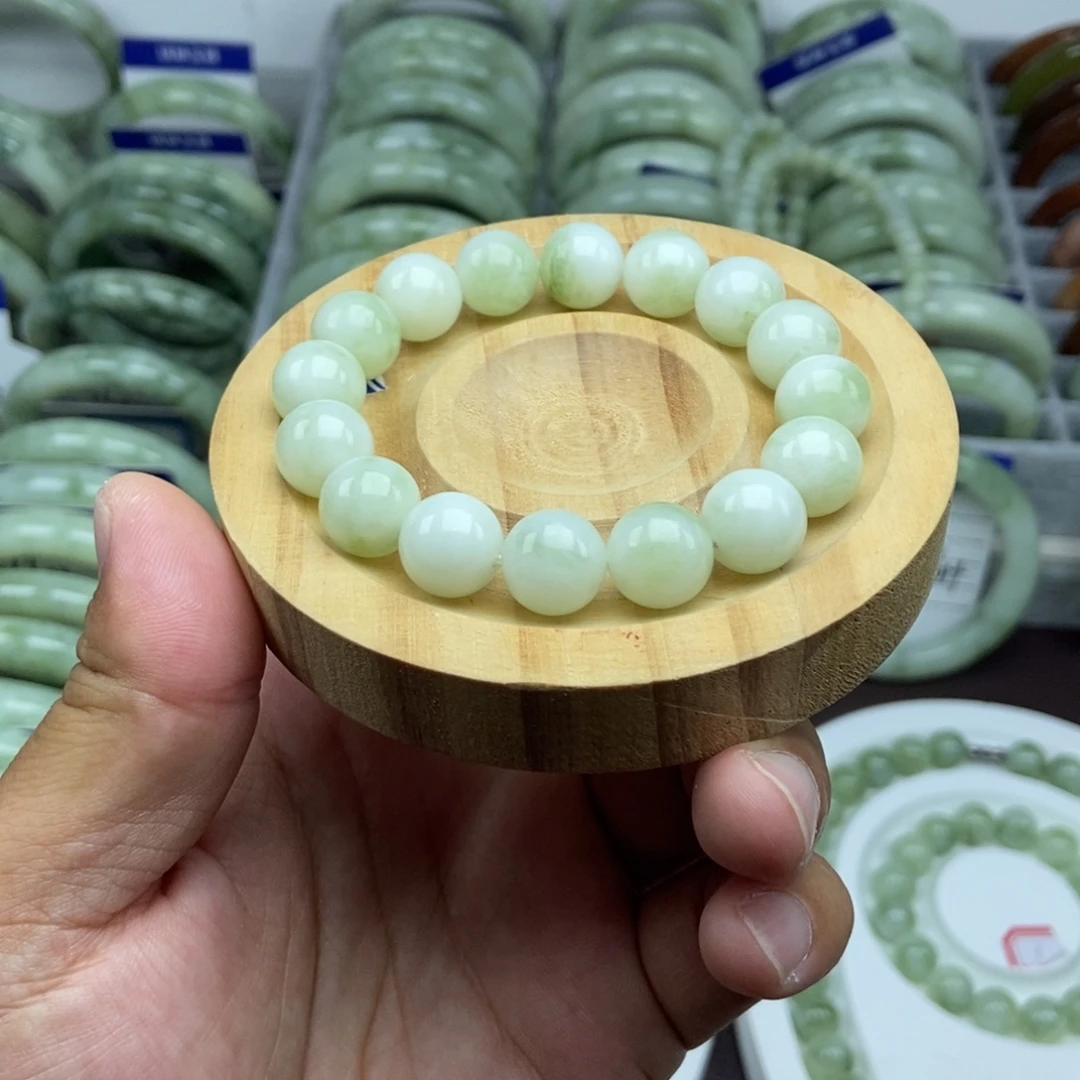未镶嵌蛇纹石玉手链