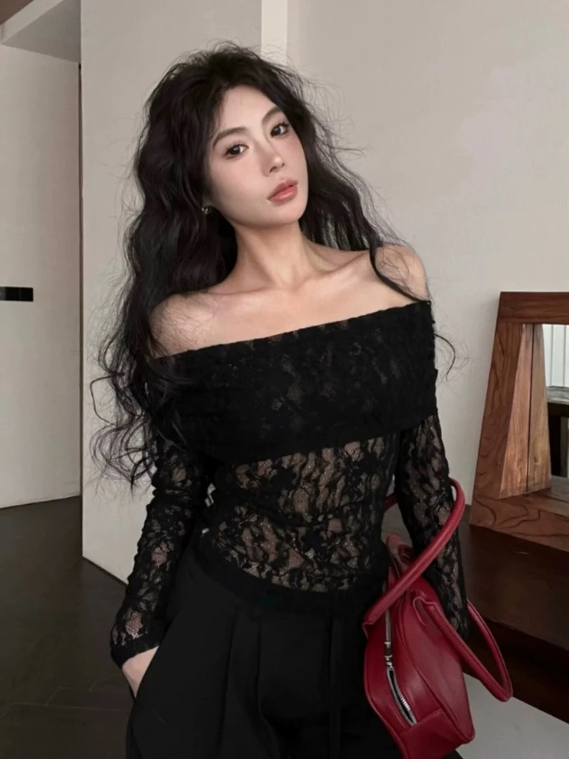 G2-4黑色蕾丝一字肩网纱上衣