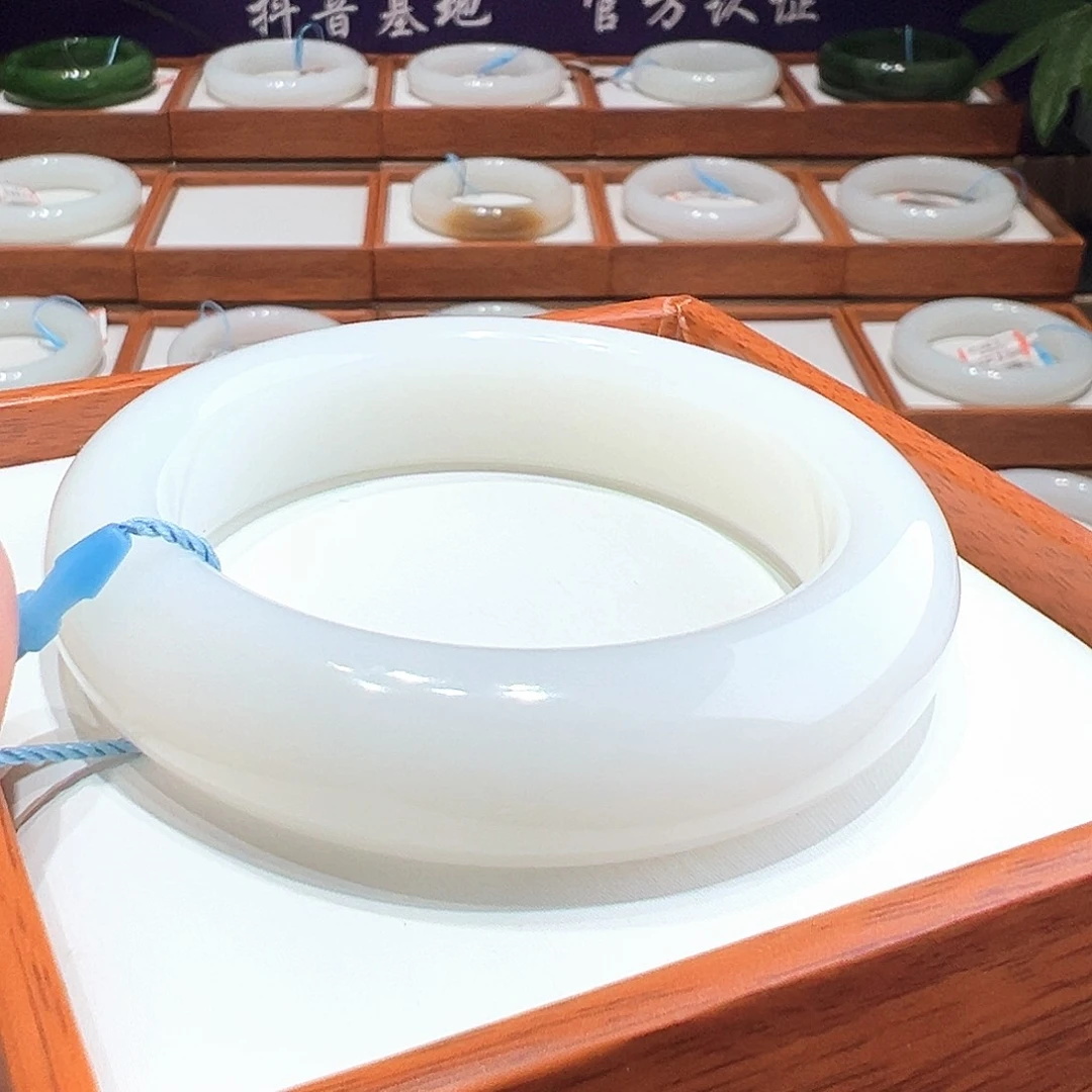 和田玉手镯5354未镶嵌