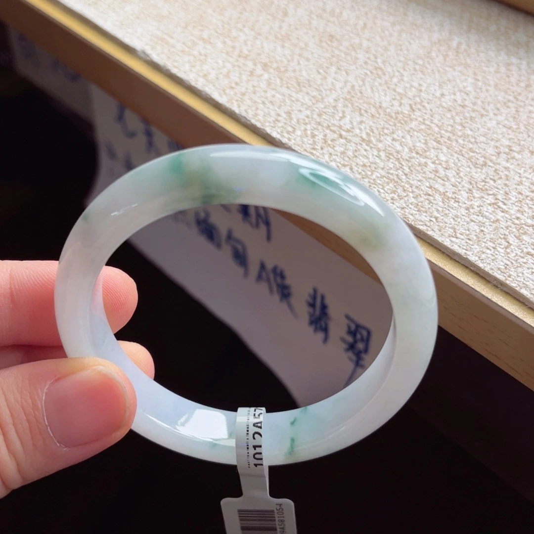 翡翠未镶嵌手镯手镯