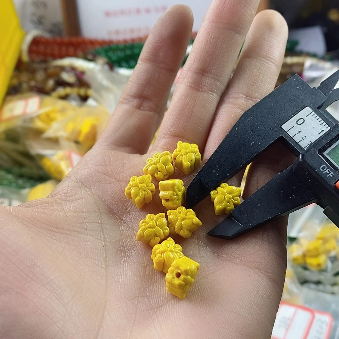 玛瑙/玉髓珠宝半成品合金打包8.5mm九个雄黄沙蝴蝶A24